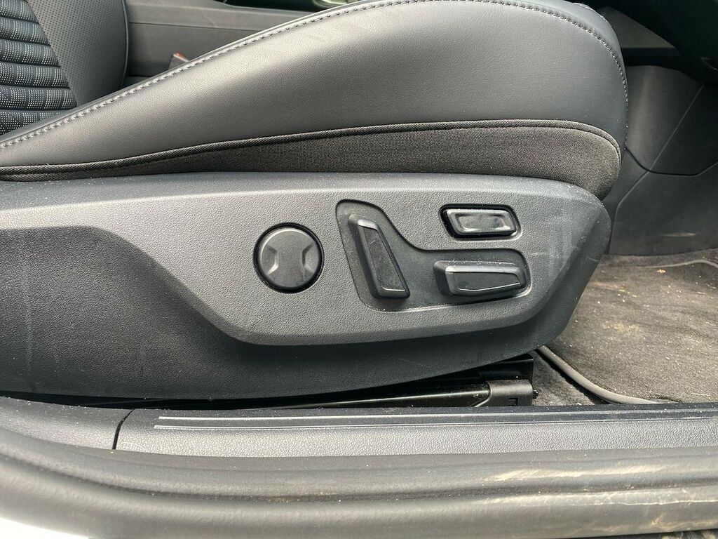 Kia EV4 Air Red #30