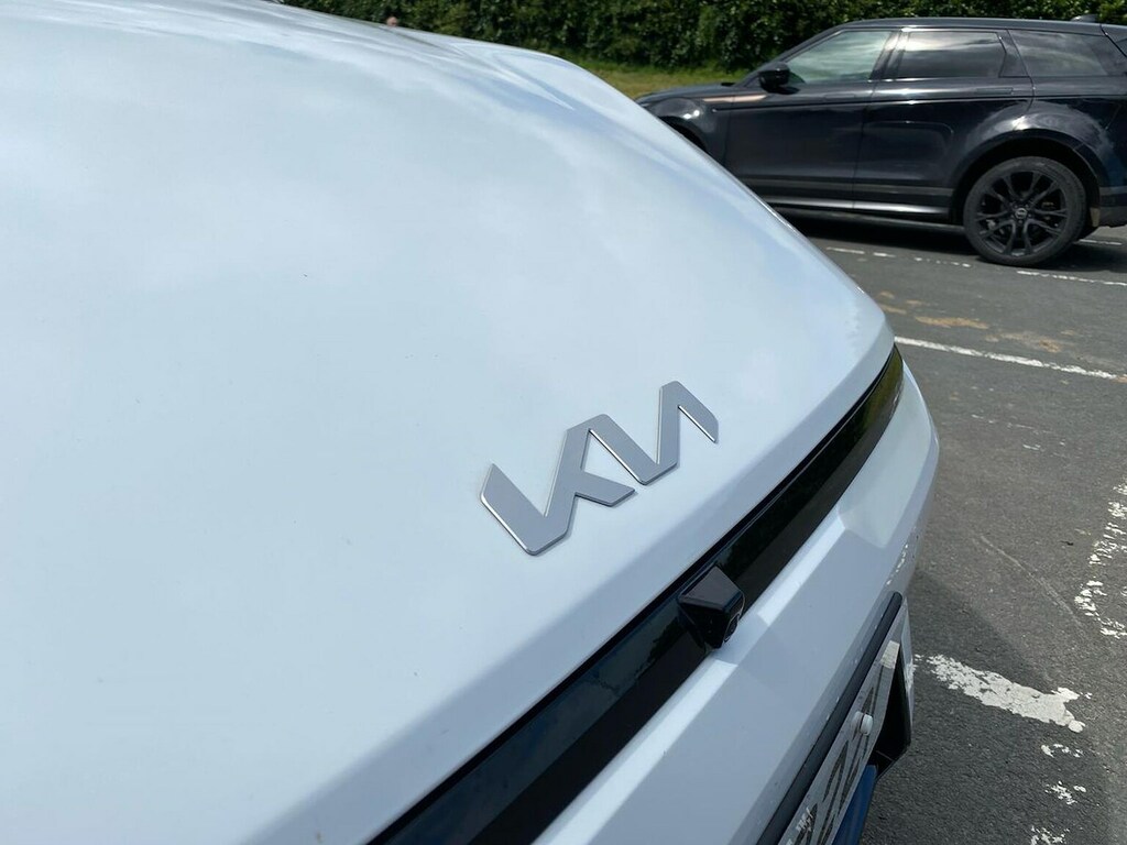 Kia EV4 Air Red #32