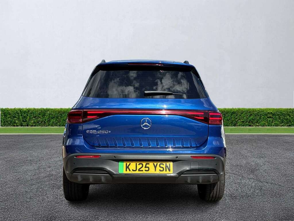 Mercedes-Benz EQB Eqb 250 140Kw Urban Edition 70.5Kwh Blue #4