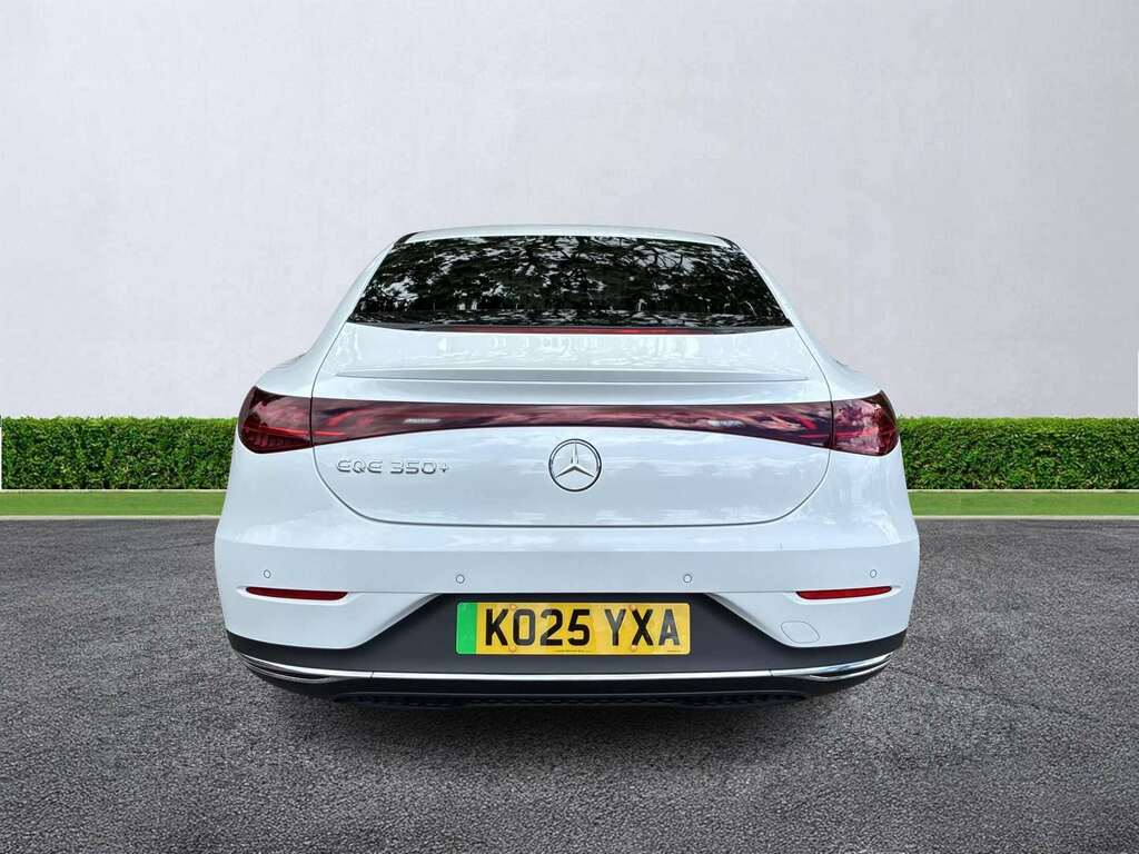 Mercedes-Benz EQE Eqe 350 215Kw Sport Edition 96Kwh White #4