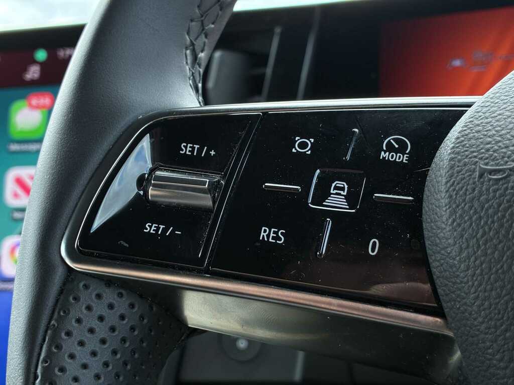 Renault Megane E-Tech Techno Black #24