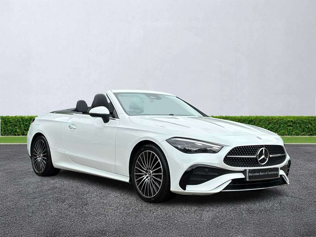 Mercedes-Benz CLE Class Cle 300 4Matic Amg Line Premium 9G-tronic White