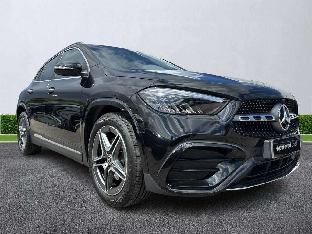 Mercedes-Benz GLA Class Gla 200 Amg Line Executive Black