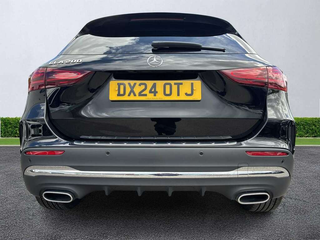 Mercedes-Benz GLA Class Gla 200 Amg Line Executive Black #4