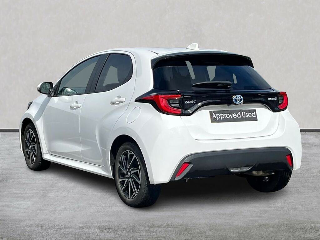 Toyota Yaris 1.5 Vvt-h Design Hatchback Hybrid E-cvt VRZ3203 White #2