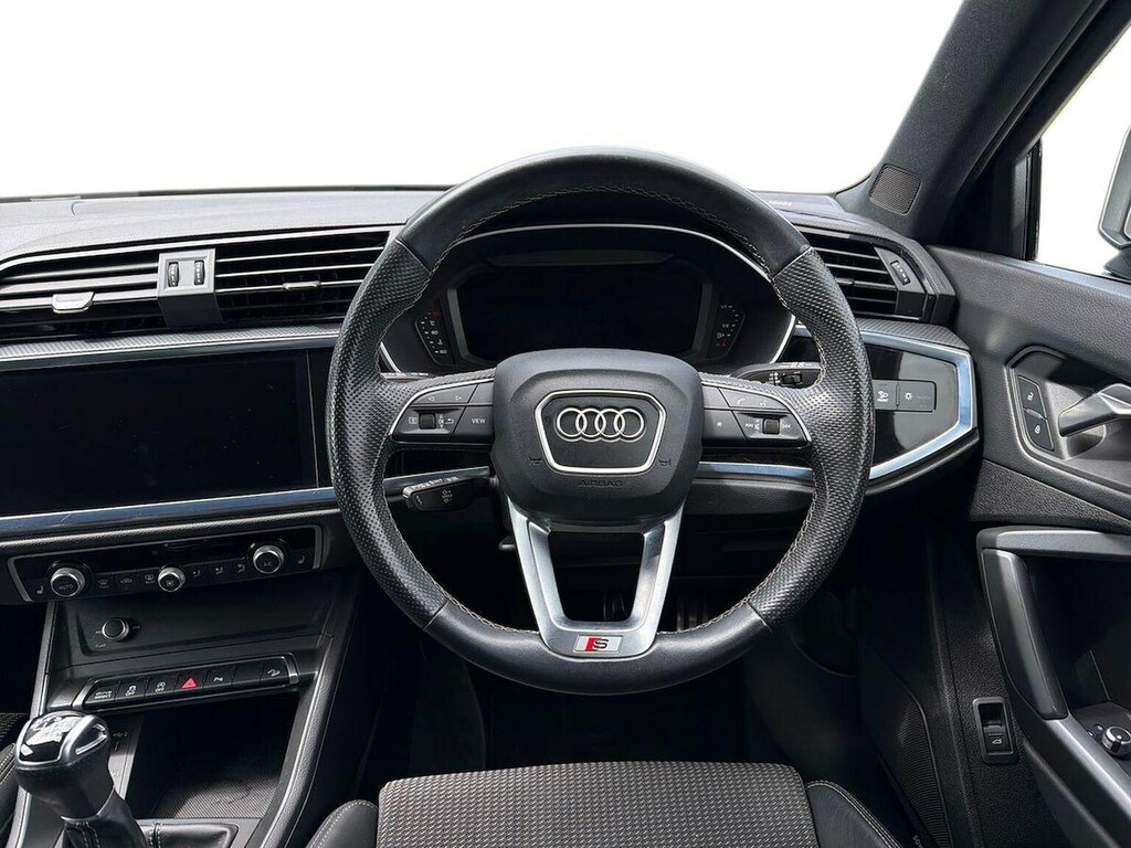 Audi Q3 Tdi S Line #9