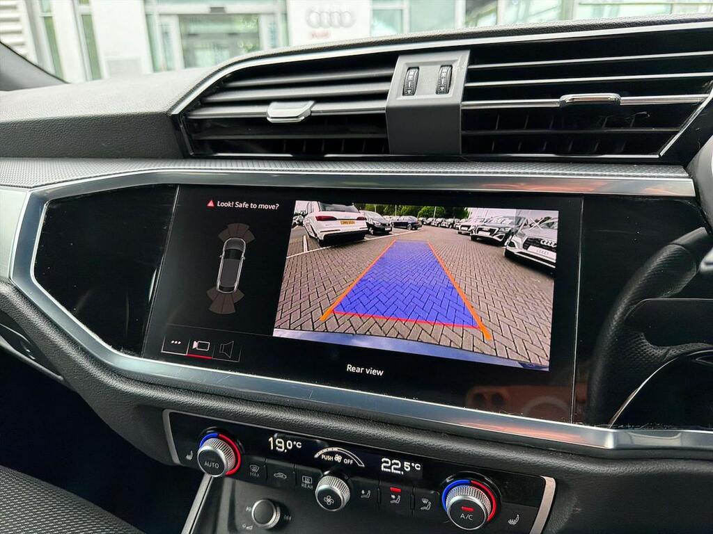 Audi Q3 Tdi S Line #22