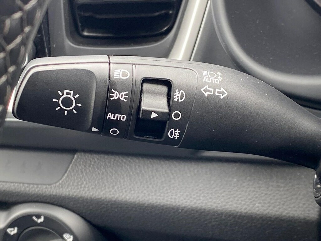 Kia Stonic 2 Red #28