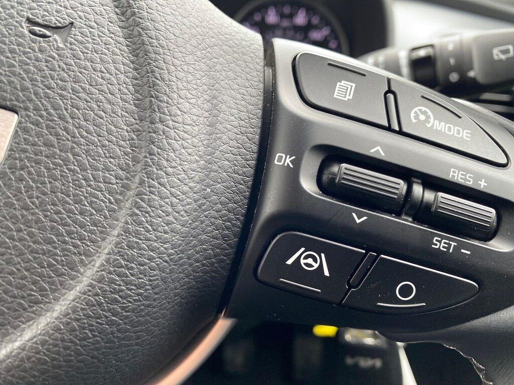 Kia Stonic 2 Red #25