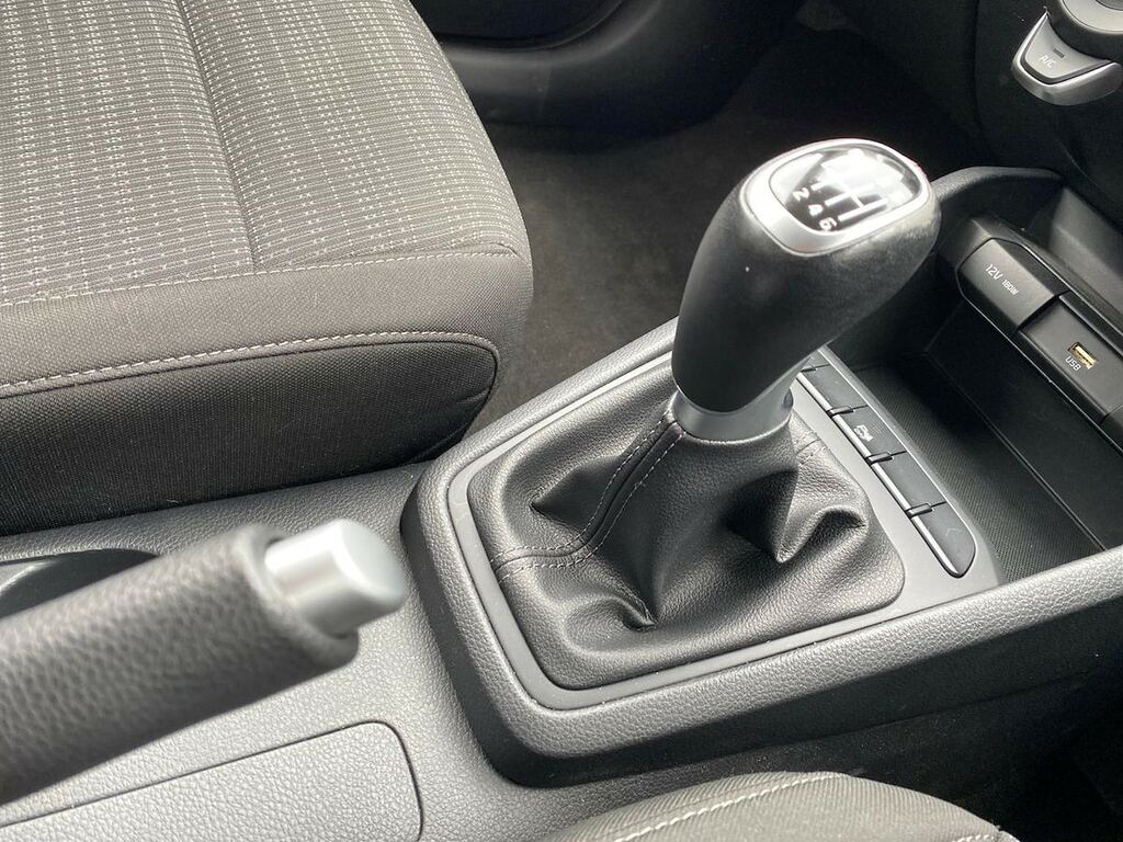Kia Stonic 2 Red #13