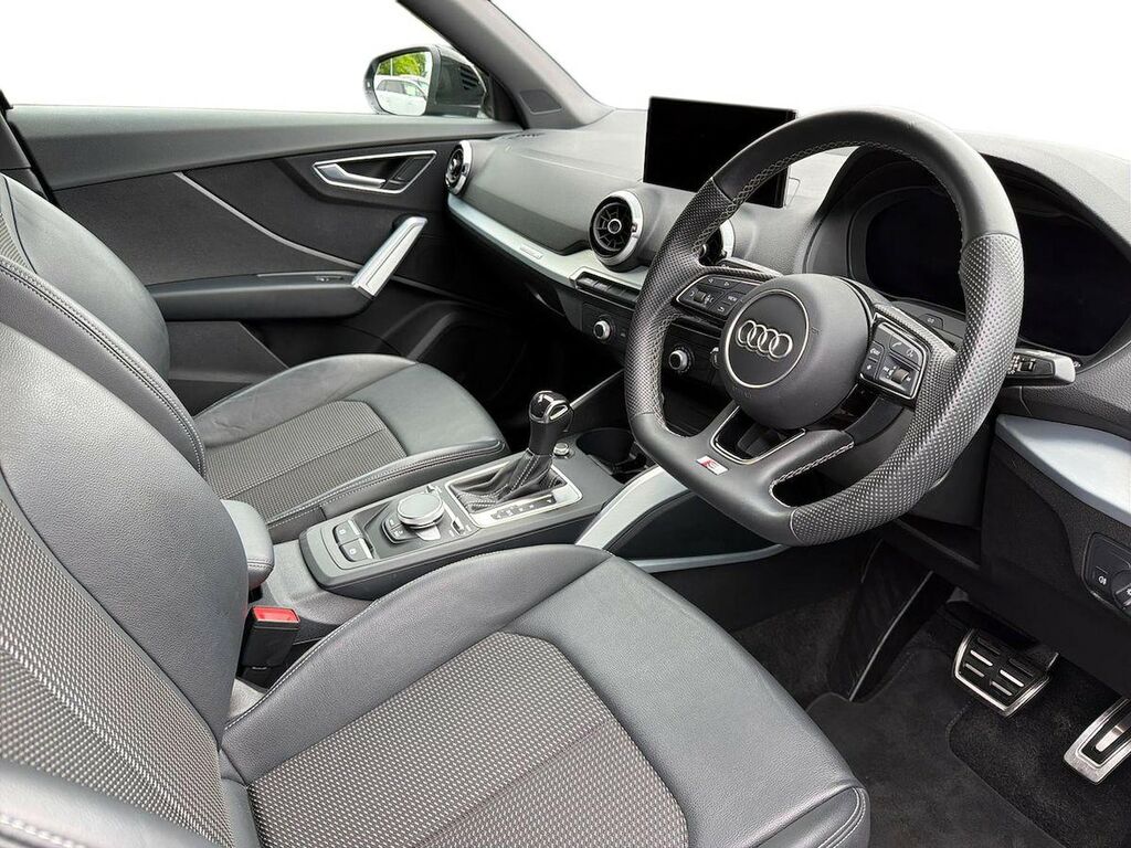 Audi Q2 Tfsi Cod Black Edition Black #15