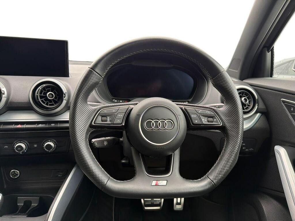 Audi Q2 Tfsi Cod Black Edition Black #9