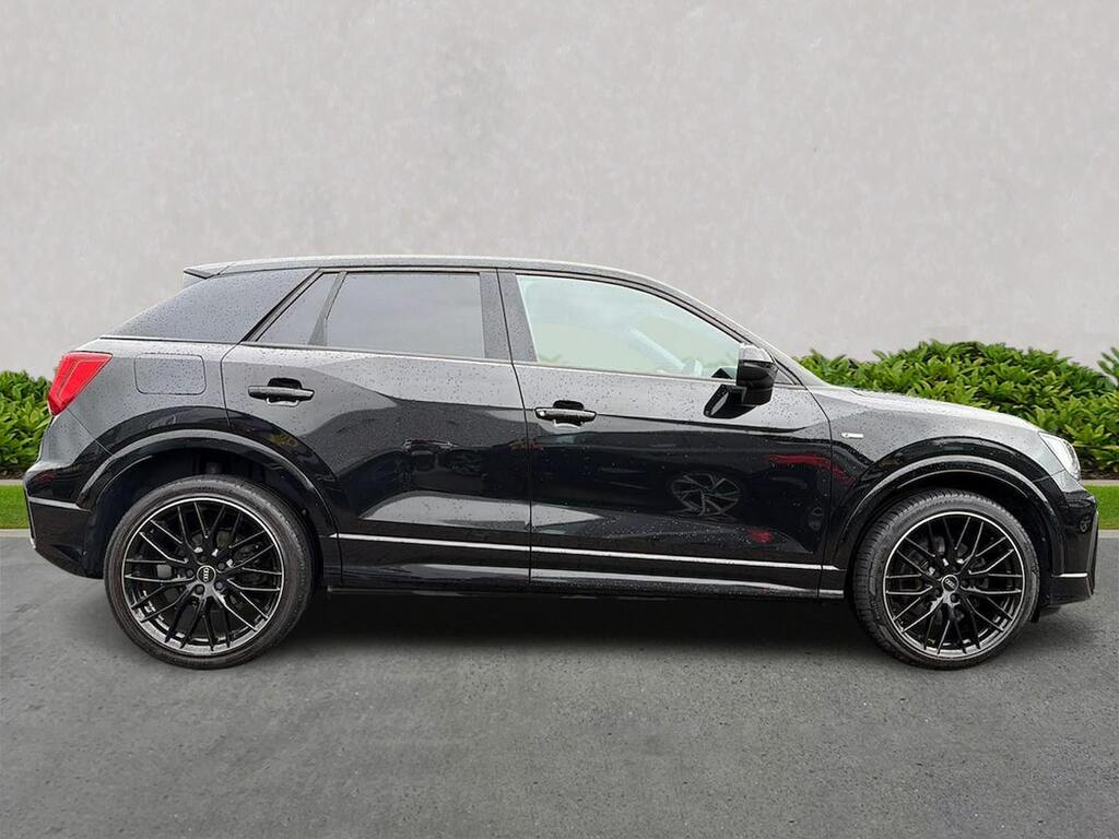 Audi Q2 35 Tdi Quattro Black Edition S Tronic Black #3