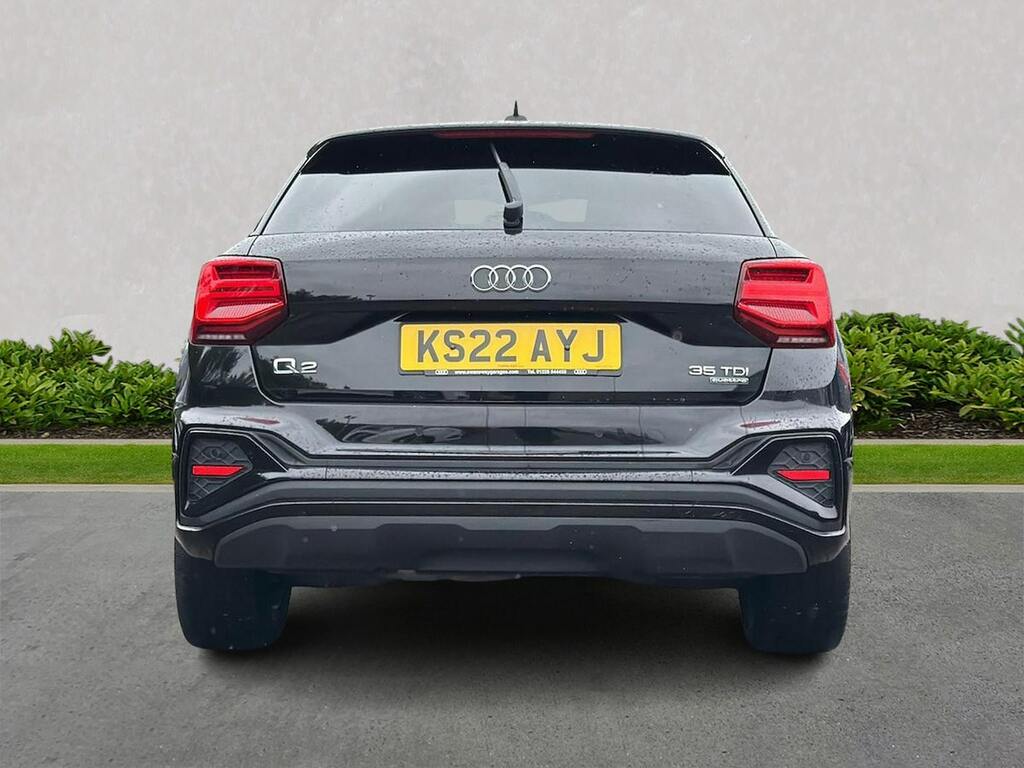 Audi Q2 35 Tdi Quattro Black Edition S Tronic Black #4