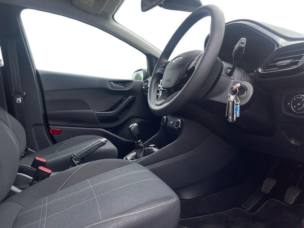 Ford Fiesta Blue #15