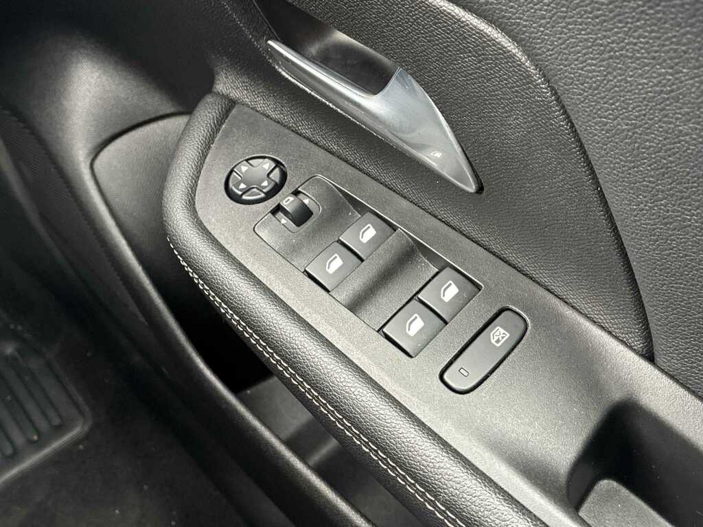 Vauxhall Mokka Suv White #20
