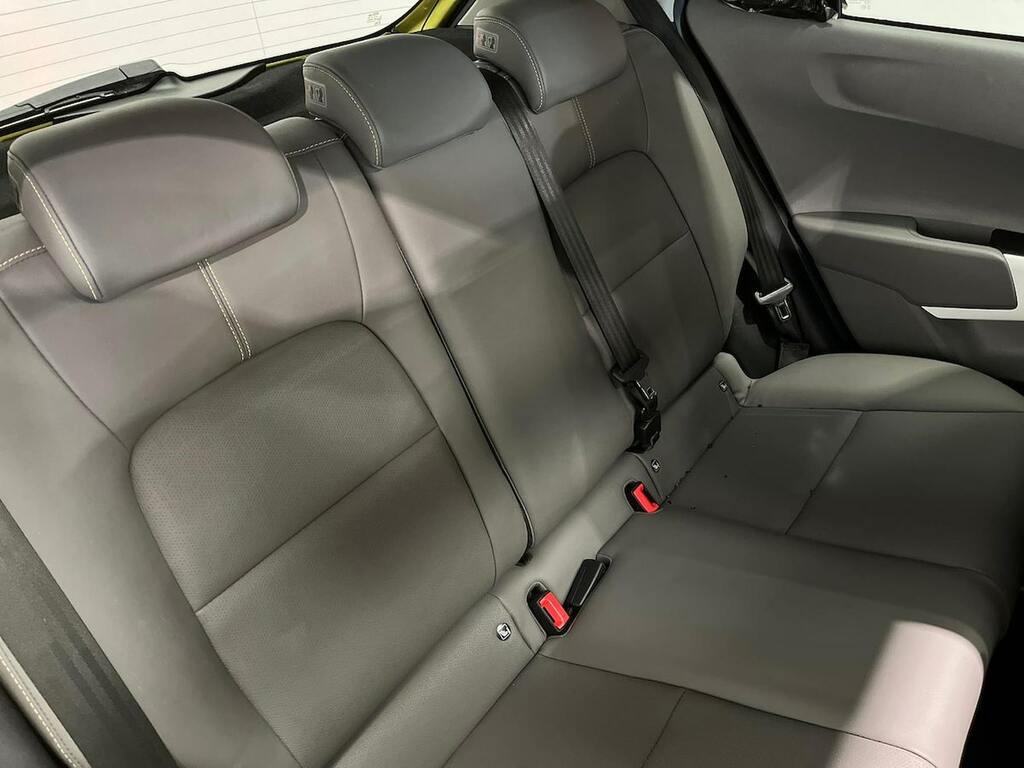 Kia Picanto 2 White #16