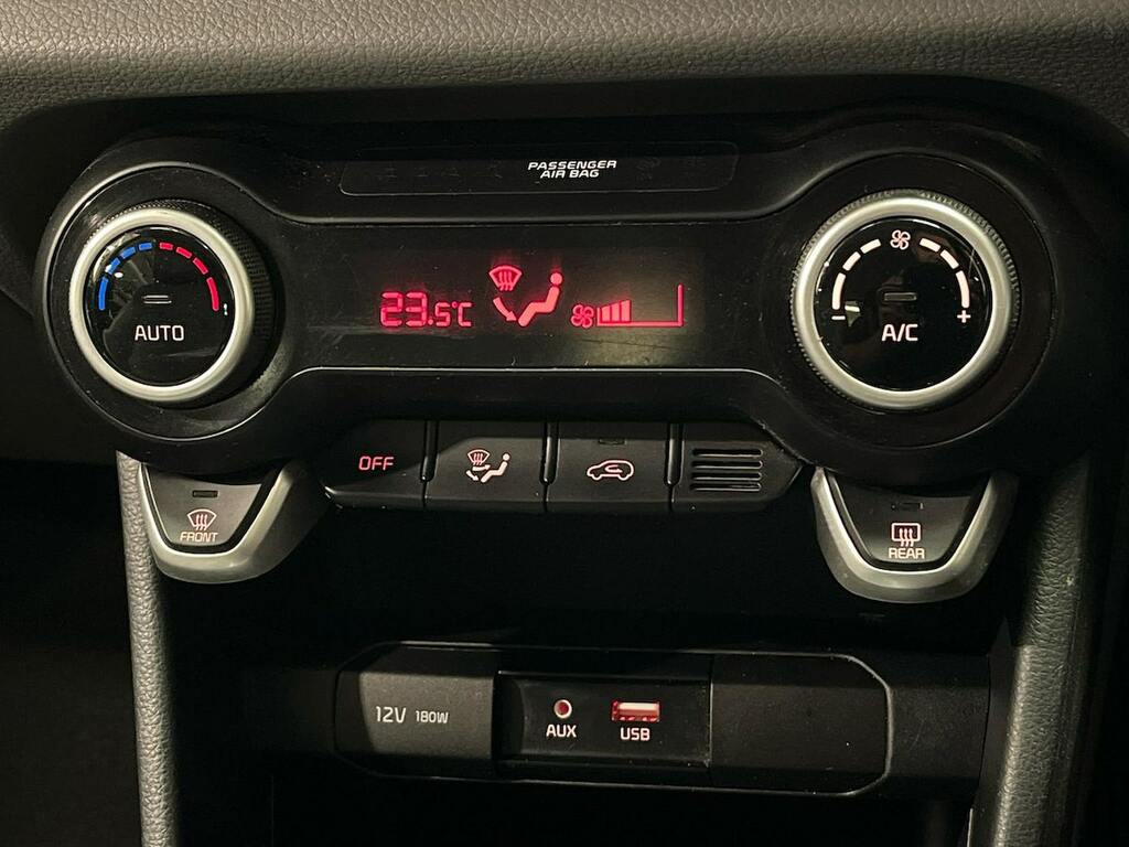 Kia Picanto 2 White #12