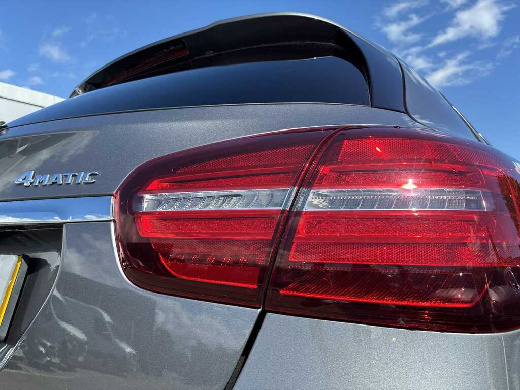 Mercedes-Benz GLA Class Amg Line Grey #35