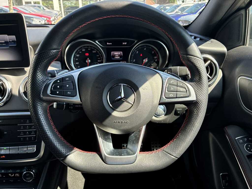 Mercedes-Benz GLA Class Amg Line Grey #9