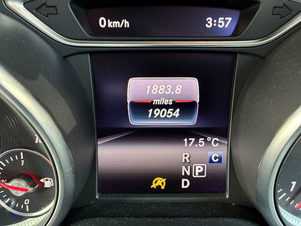 Mercedes-Benz GLA Class Amg Line Grey #10