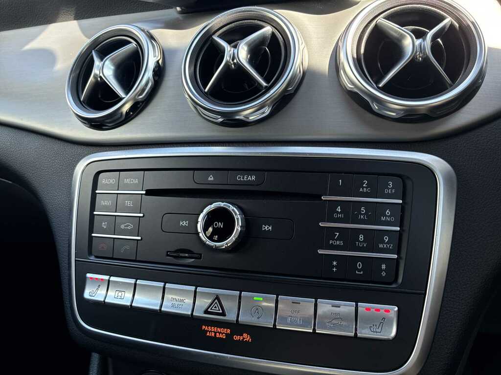 Mercedes-Benz GLA Class Amg Line Grey #11