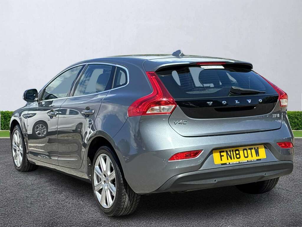 Volvo V40 T2 122 Inscription Grey #2