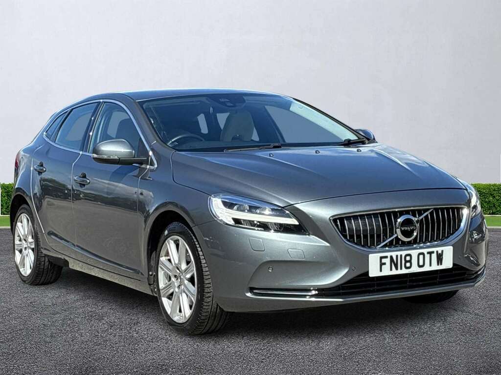 Volvo V40 T2 122 Inscription Grey