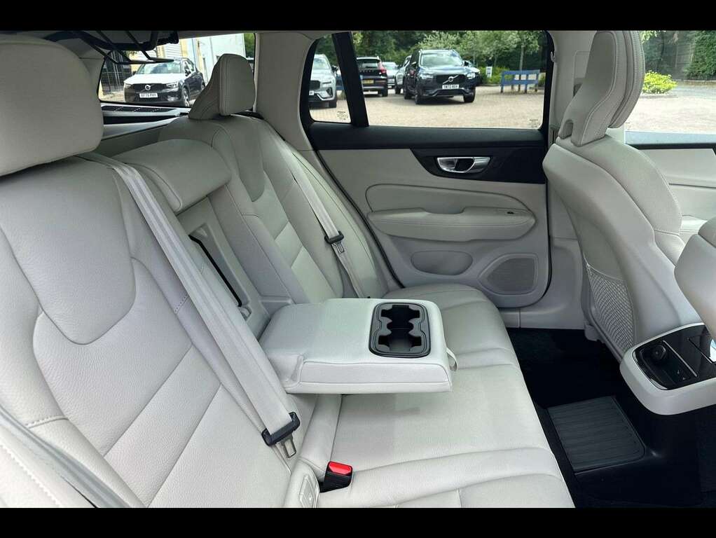 Volvo V60 2.0 T8 455 Phev Ultra Dark Awd Green #16