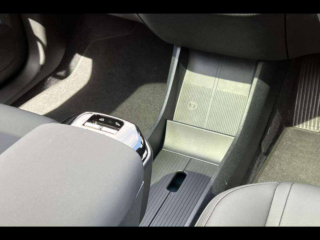 Volvo EX30 Single Motor Extended Range 69Kwh Ultra #13