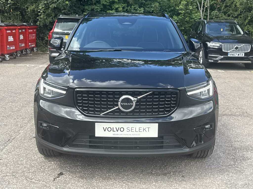 Volvo XC40 2.0 B3p Plus Dark Black #2