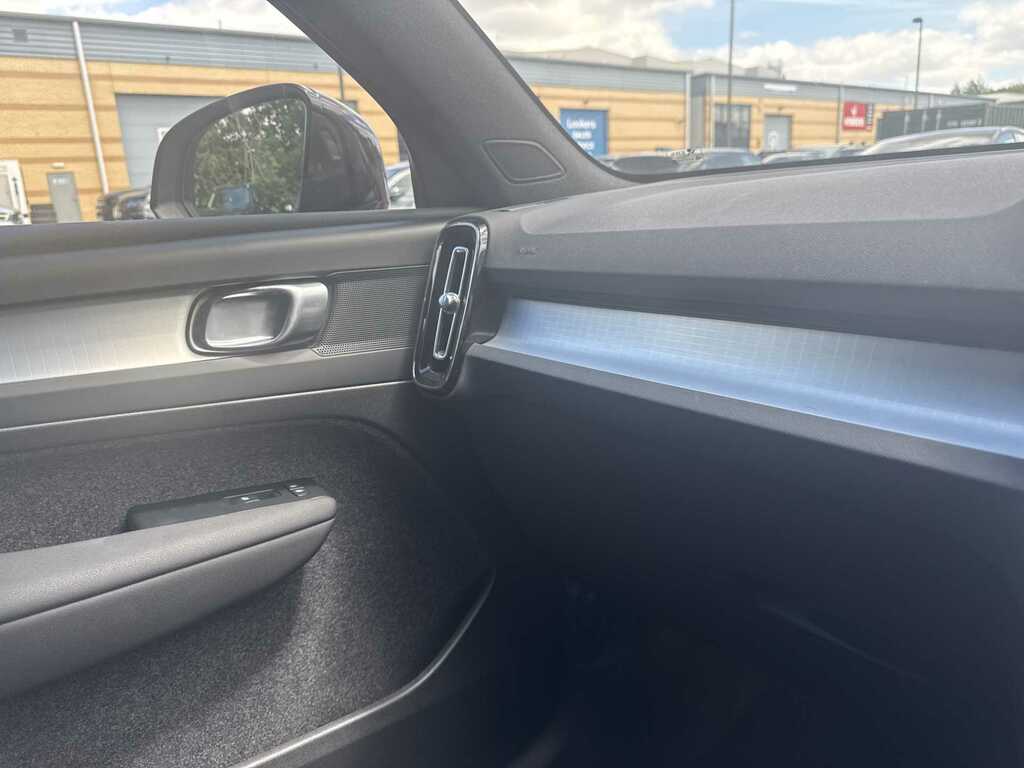 Volvo XC40 2.0 B4p Plus Dark Grey #26