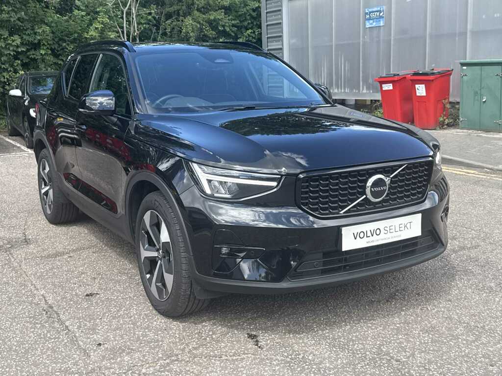 Volvo XC40 2.0 B3p Plus Dark Black