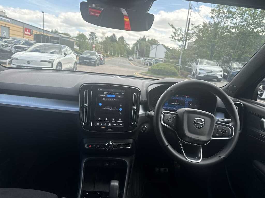 Volvo XC40 2.0 B4p Plus Dark Grey #17