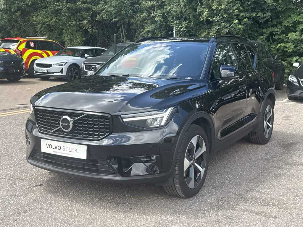 Volvo XC40 2.0 B3p Plus Dark Black #3