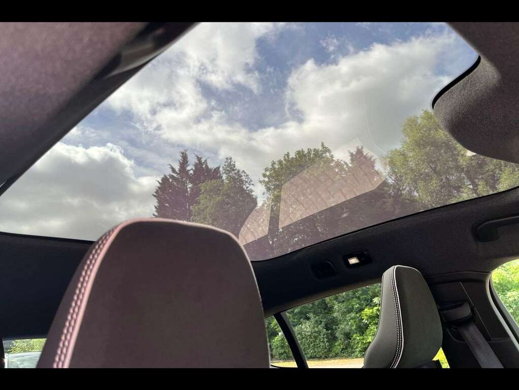 Volvo EC40 Single Motor Extended Range 82Kwh Ultra Black Edit #32