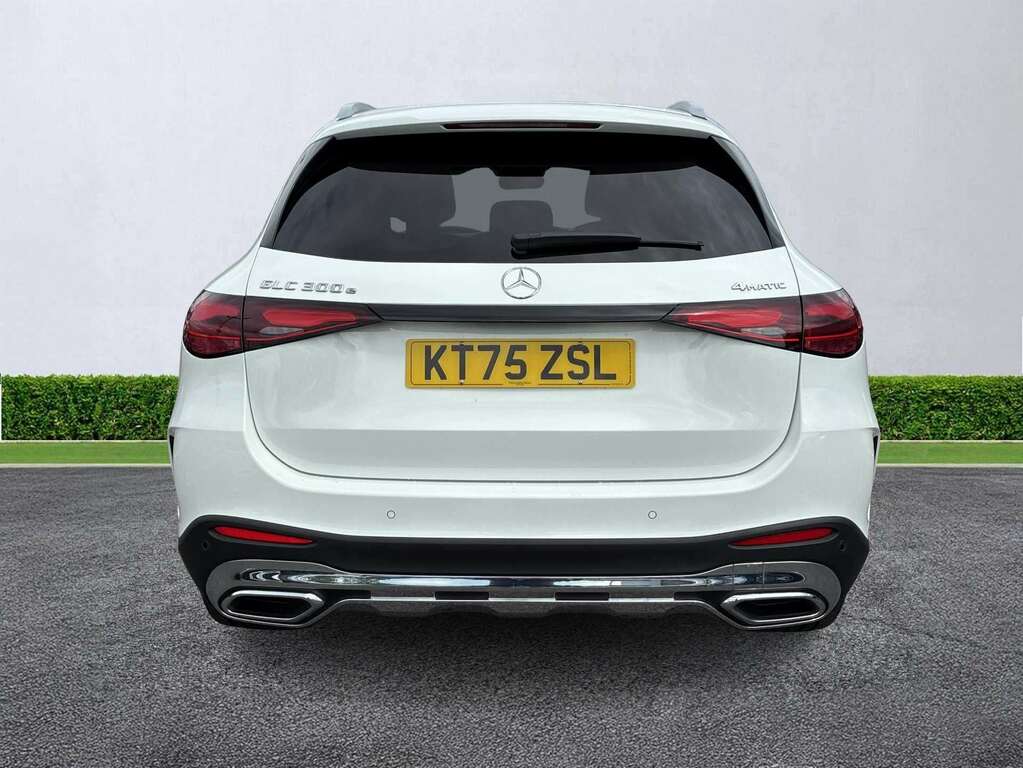 Mercedes-Benz GLC Class Glc 300E 4Matic Amg Line 9G-tronic KT75ZSL White #4