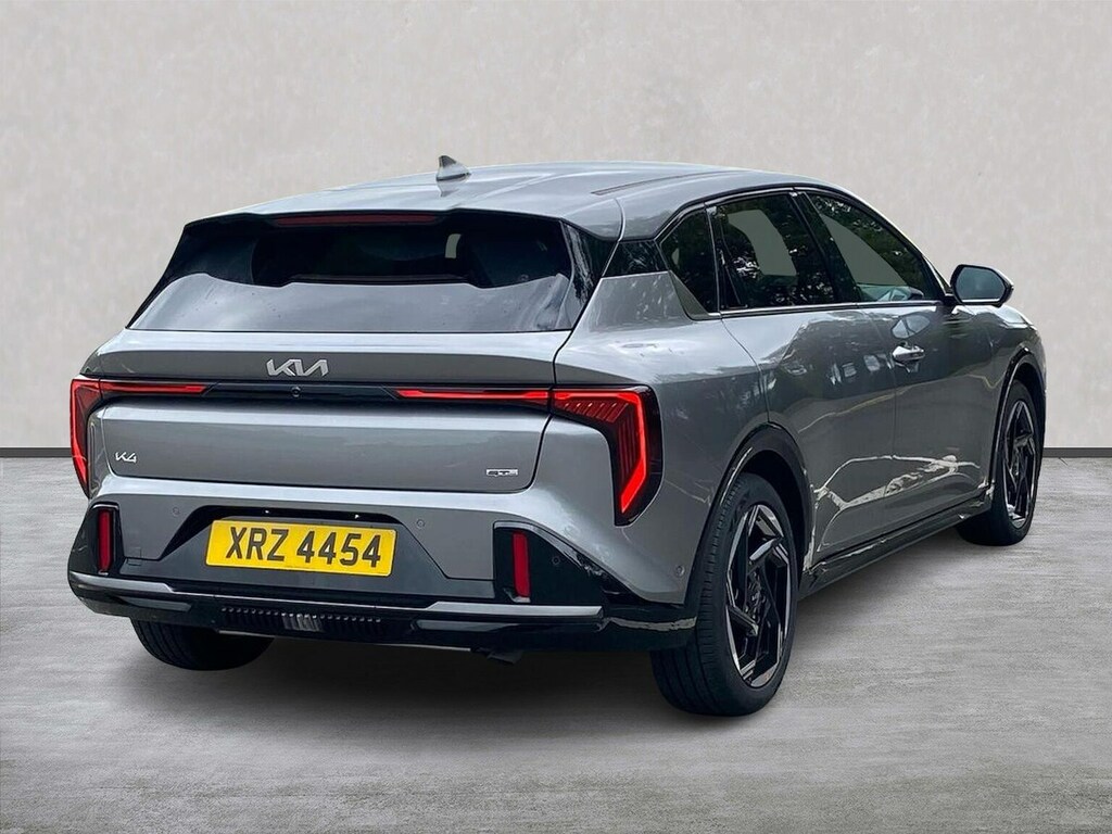 Kia 81.4Kwh Air Red #18