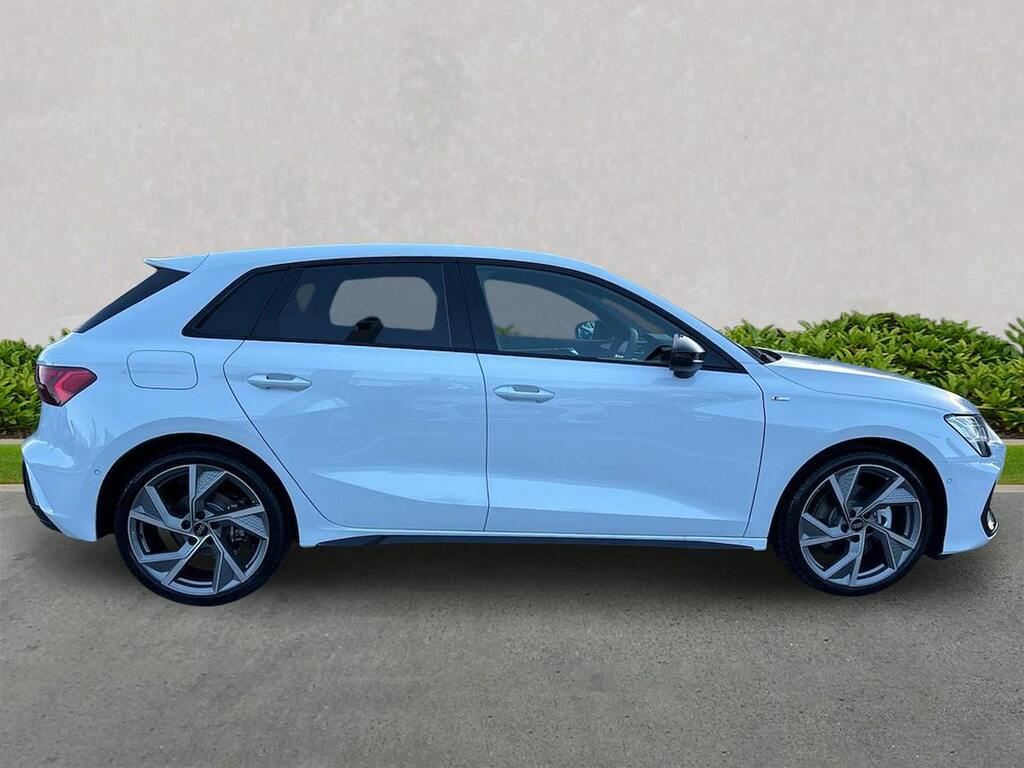 Audi A3 1.5 Tfsi Black Edition Sportback S Tron White #3