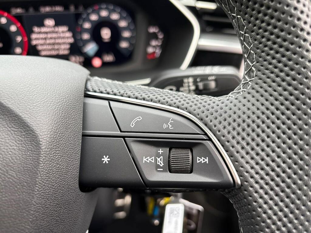 Audi Q3 35 Tdi Black Edition S Tronic Tech Pack Black #27