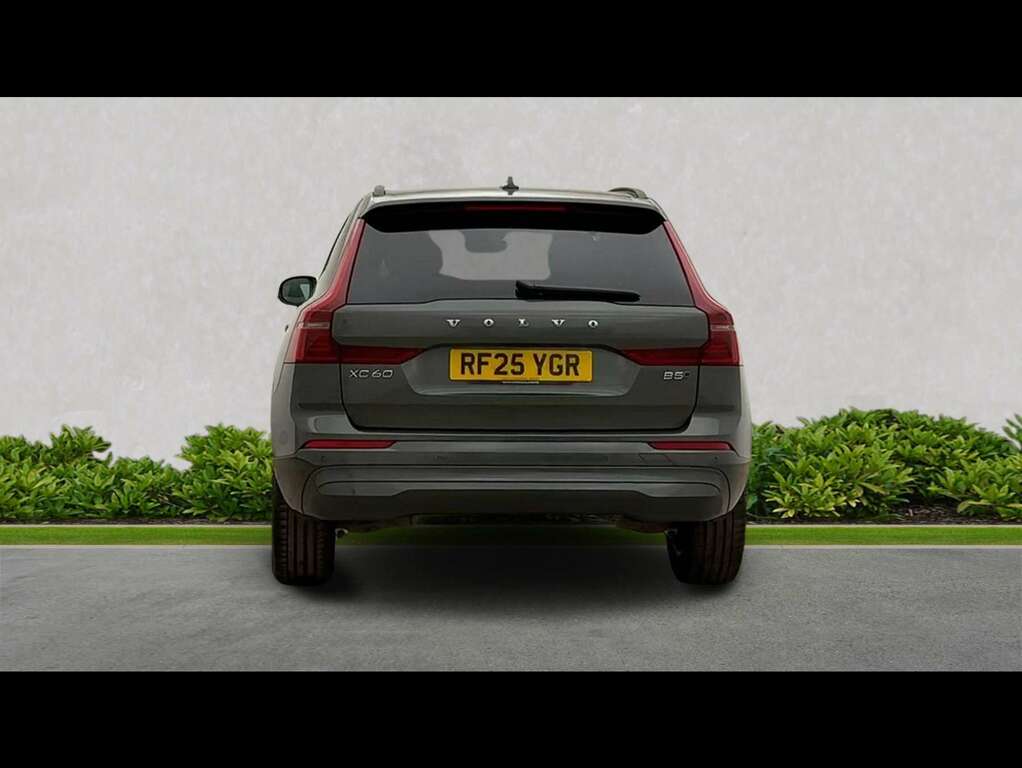 Volvo XC60 2.0 B5p Core Awd Geartronic RF25YGR Green #4