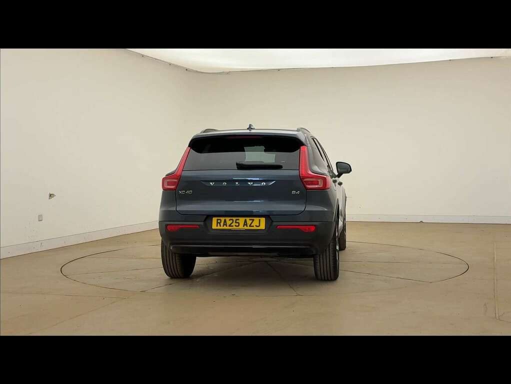 Volvo XC40 Ultra Blue #33