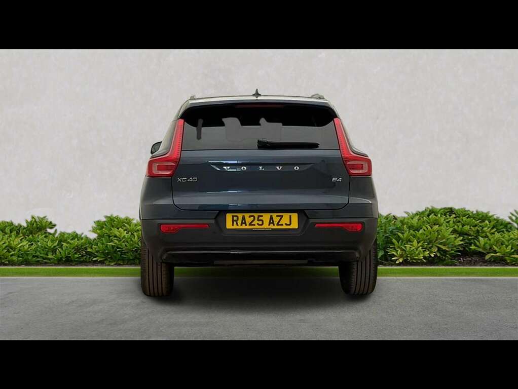 Volvo XC40 2.0 B4p Plus Dark Blue #4