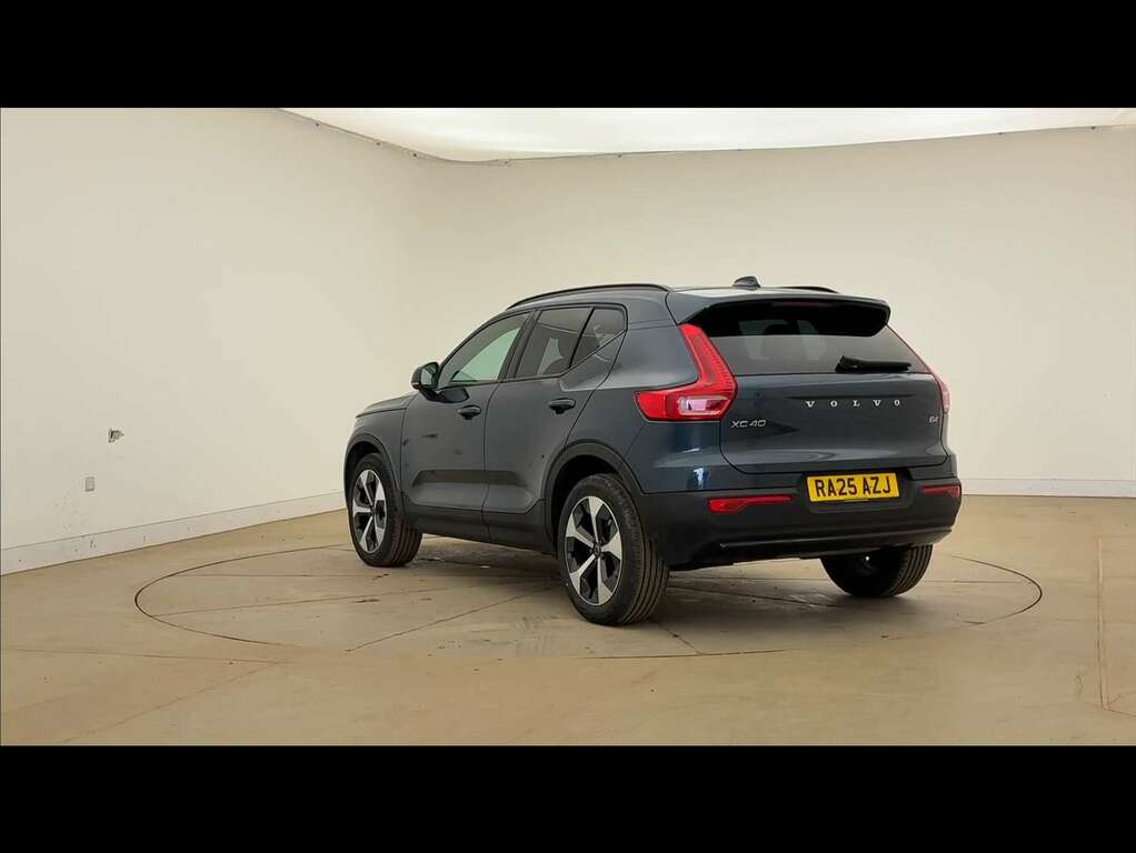 Volvo XC40 Ultra Blue #36