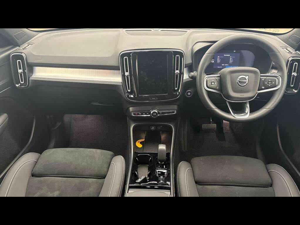 Volvo XC40 Ultra Blue #9