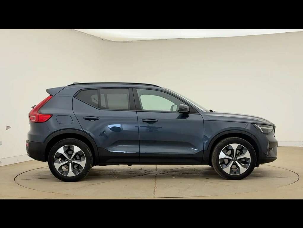 Volvo XC40 Ultra Blue #23