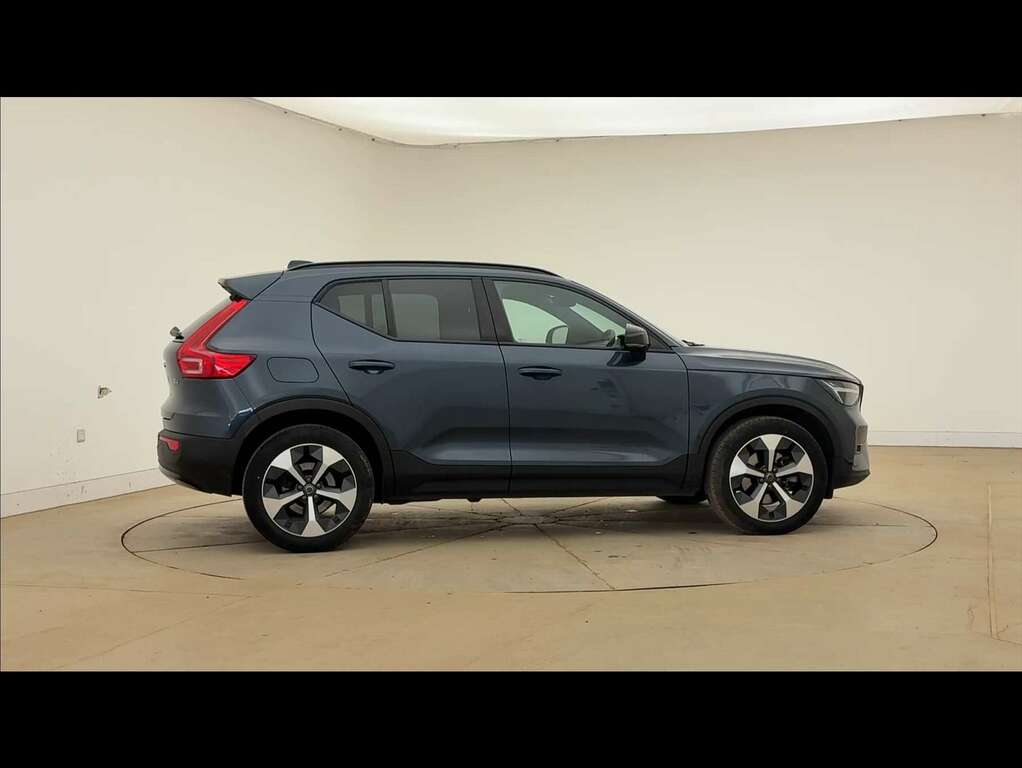 Volvo XC40 Ultra Blue #32