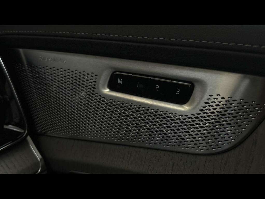 Volvo XC90 Ultra Blue #28