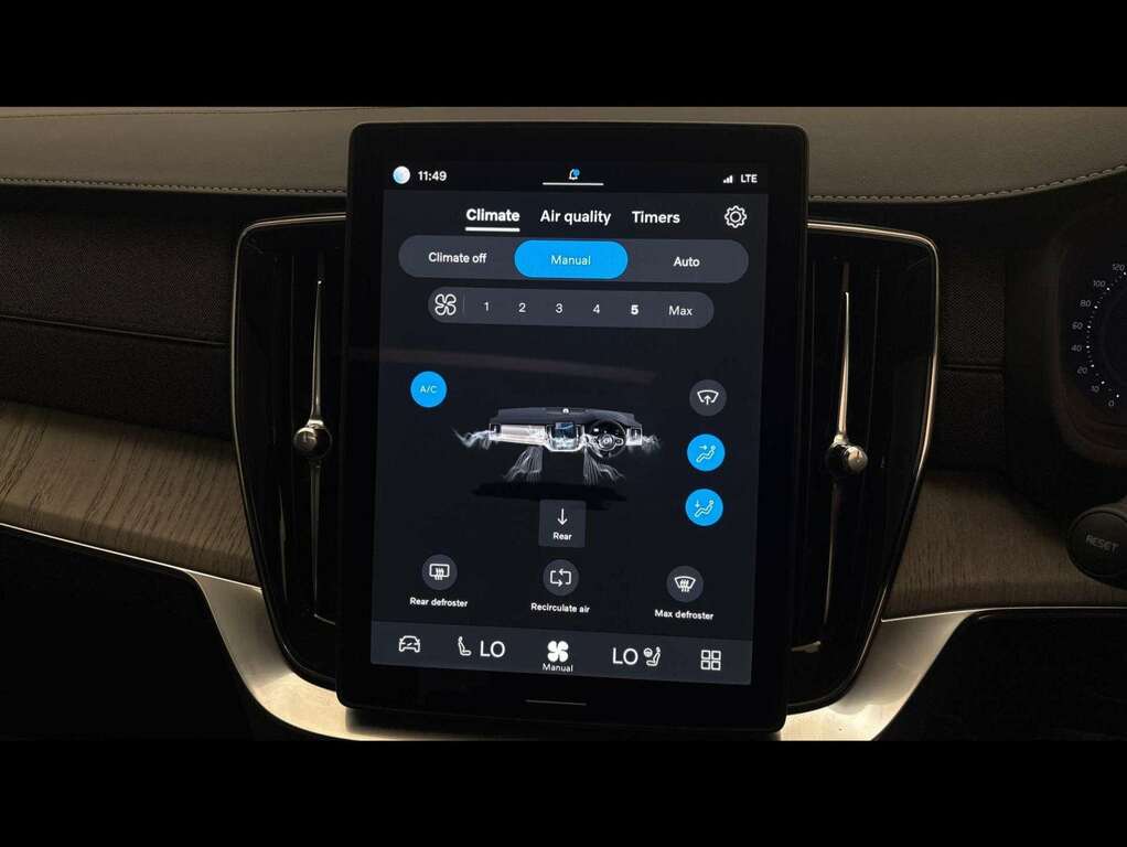 Volvo XC90 Ultra Blue #36