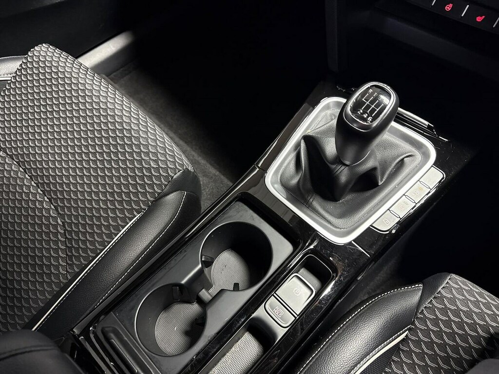 Kia Xceed Petrol Green #13
